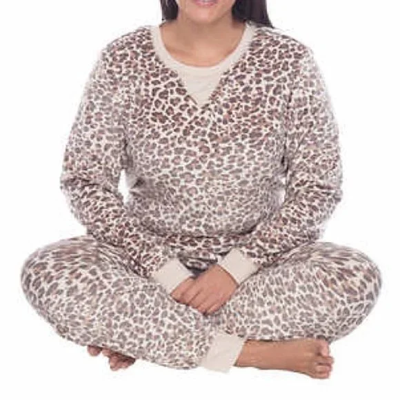 Honeydew USA Intimates Sleepwear Honeydew Womens Velour - Main Image